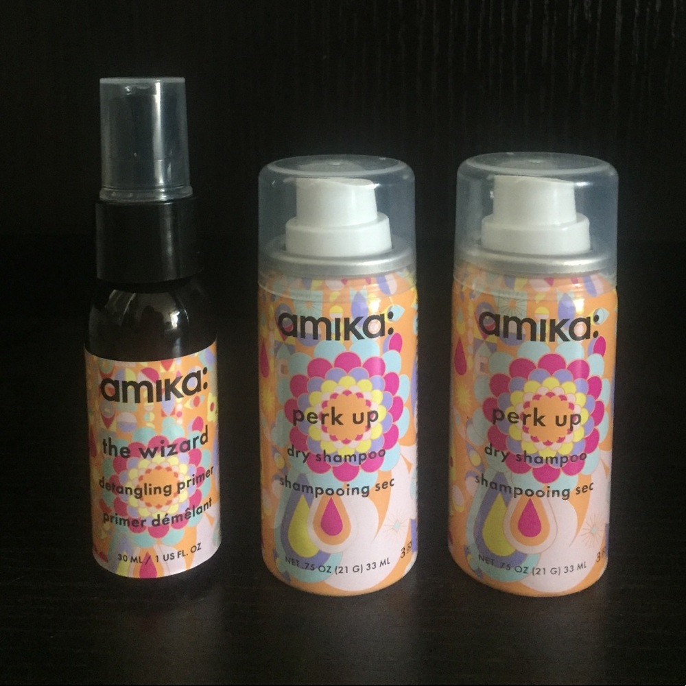 Amika Perk Up Dry Shampoo and Detangler